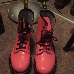 Bubblegum pink doc martens  ☀️ FINAL PRICE DROP!